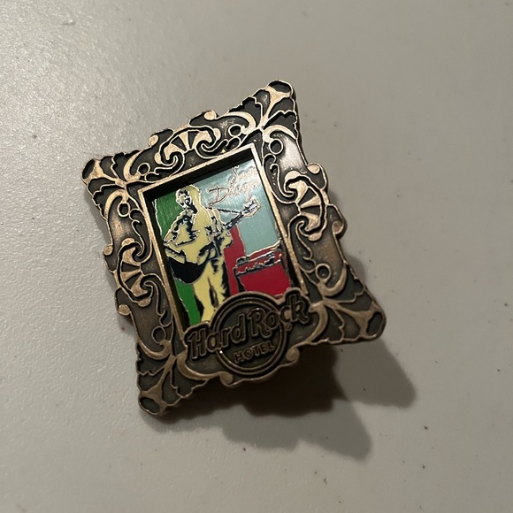 Hard Rock San Diego Pin - Picture 4 of 5